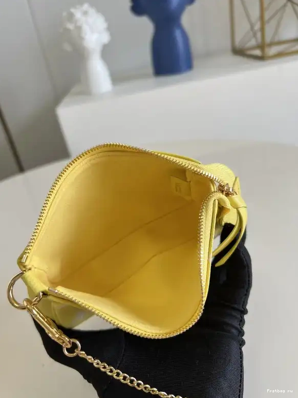 Frstbag ru VUITTON ACCESSOIRES MINI LOUIS POCHETTE 0625